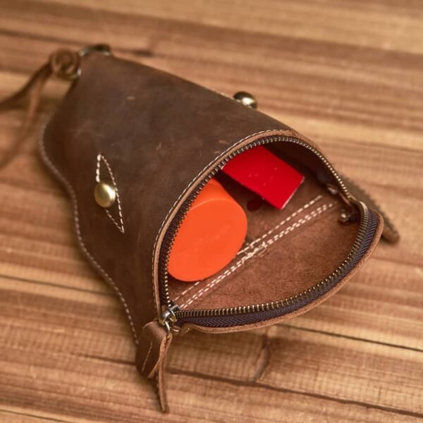 Retro Leather Waist Bag | Leather Fanny Pack Supplier - Image 14