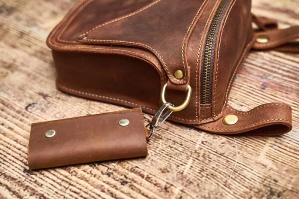 Vintage Large Leather Fanny Pack | Handmade Leather Waist Bag Wholesalers - Image 8